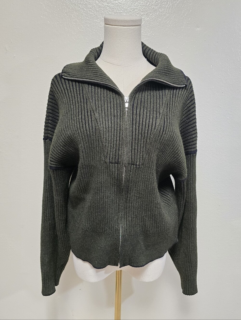 Varley Carmen Rib Knit Full Zip Sweater Green Size Medium - Picture 4 of 8